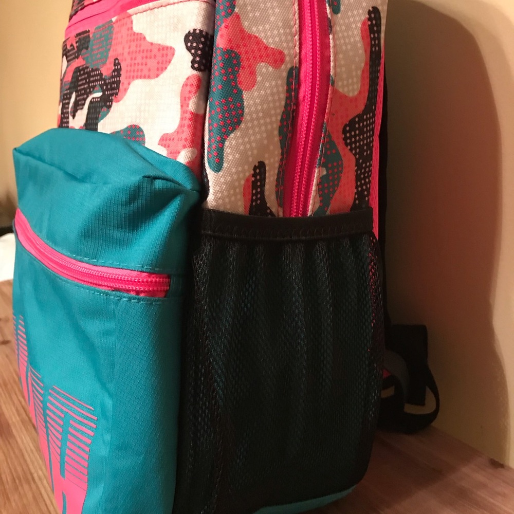 PUMA Backpack - Picture 2 of 8